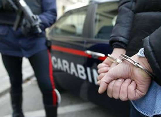 TRE MESI PER UN REATO DEL 2008 | Il giovane è stato posto ai domiciliari.  Foto n. 2